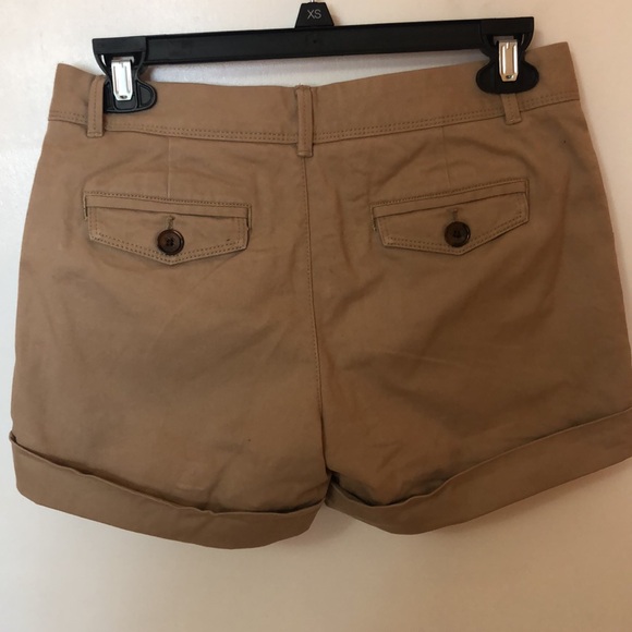 Banana Republic City Chino Khaki Shorts - Picture 3 of 6